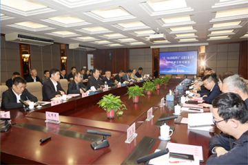 招才引智高校行，推动城市人才双向奔赴 ——我司应邀参与市人社“招才引智江南大学高校杏妆活动 