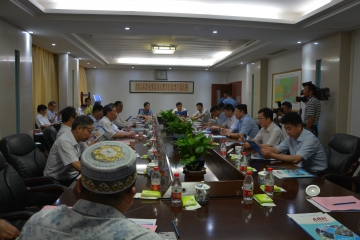 省人大常委会副主任詹夏来莅临威客电竞集团调研领导